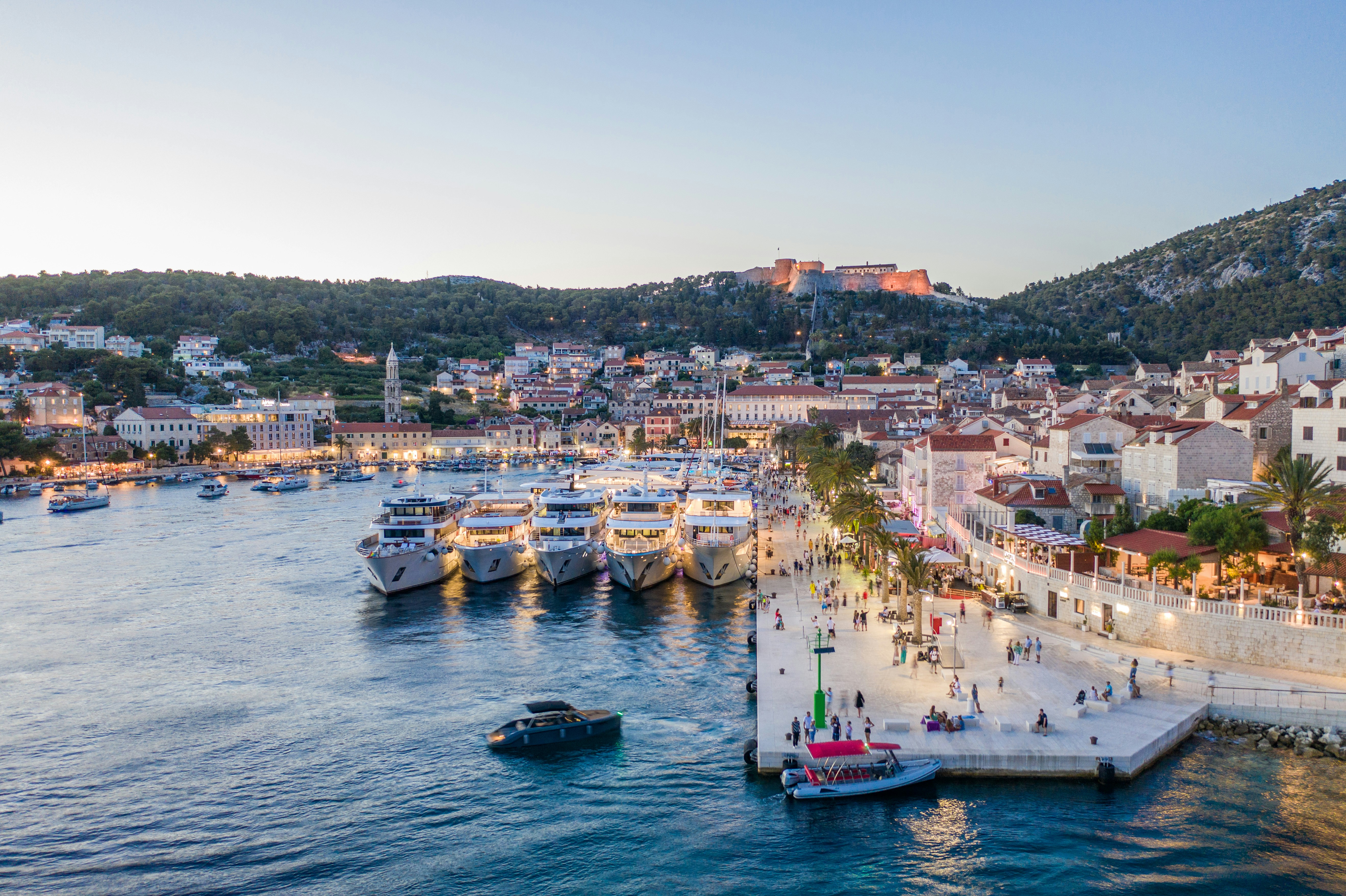 Hvar je omiljena destinacija za nautičare i ljubitelje mora