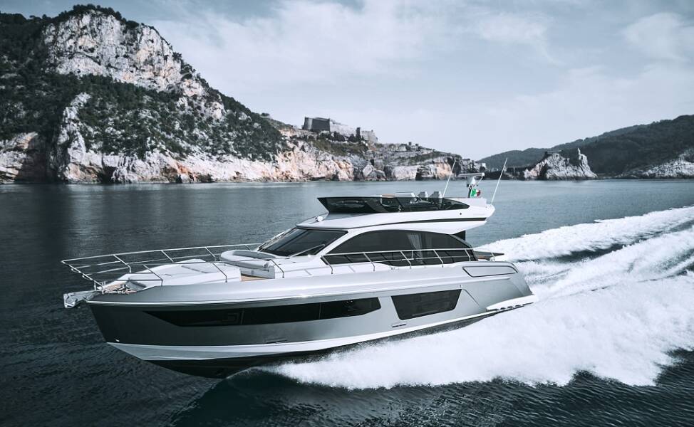 Azimut 53  | White