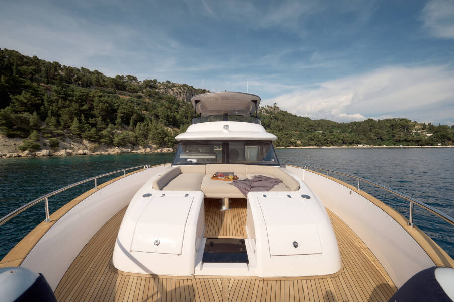 Azimut Magellano 66  | Amparito V