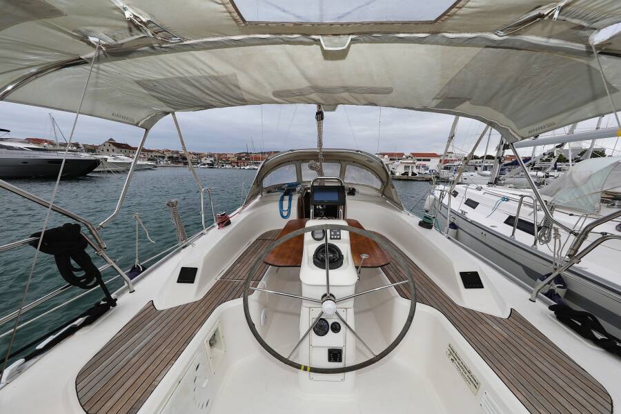 Bavaria Cruiser 33  | Homeoffice