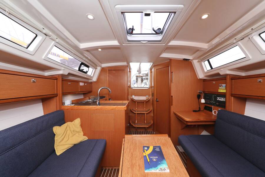 Bavaria Cruiser 33  | Homeoffice