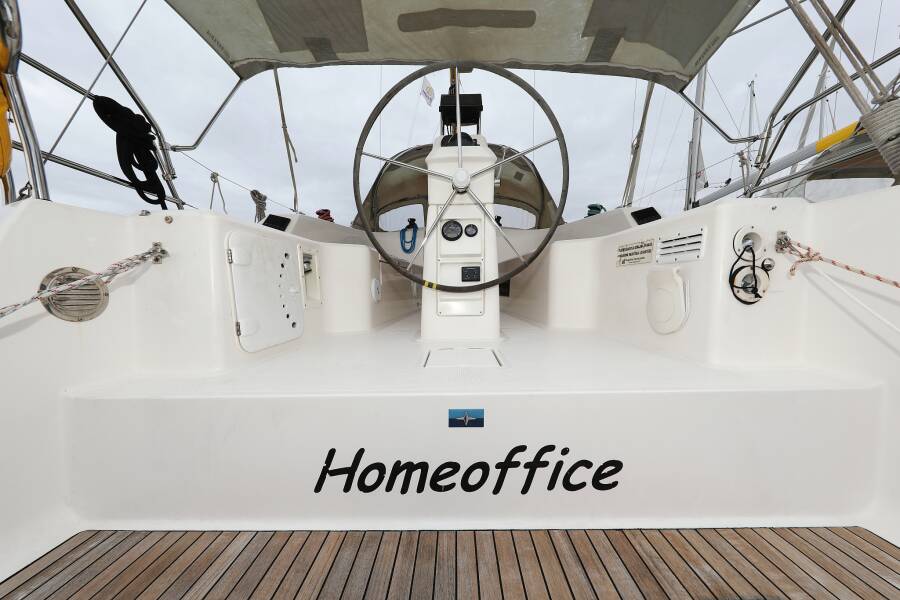 Bavaria Cruiser 33  | Homeoffice