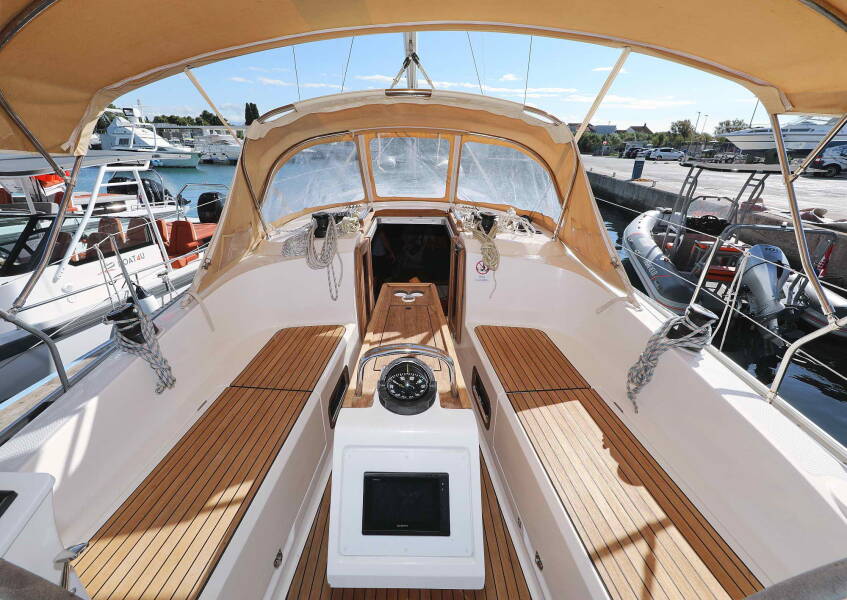 Bavaria Cruiser 37  | ECONOMY