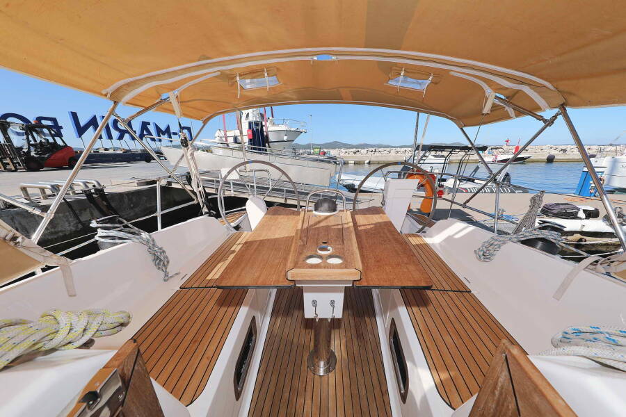 Bavaria Cruiser 37  | ECONOMY