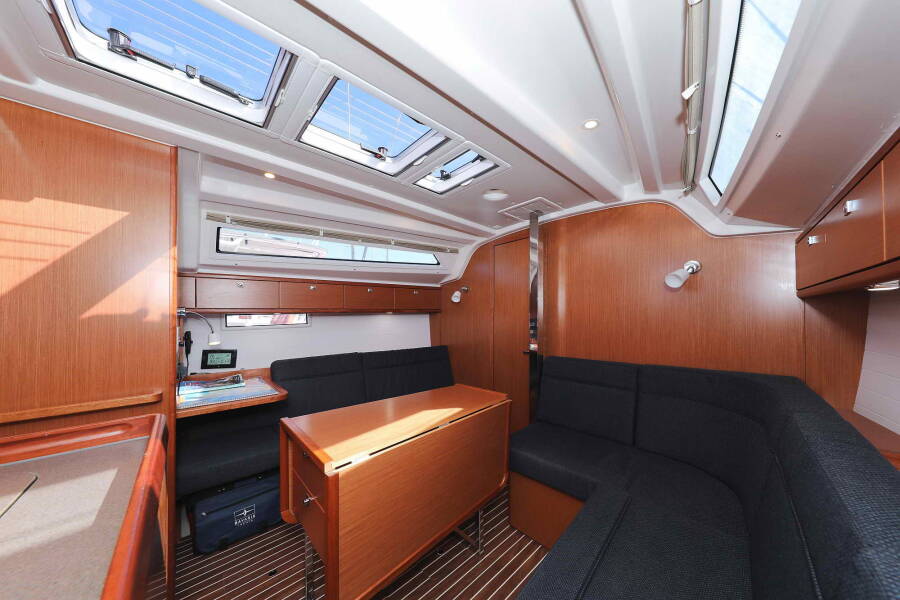 Bavaria Cruiser 37  | ECONOMY