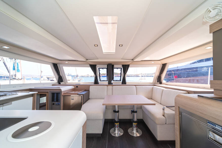 Fountaine Pajot Isla 40  | First Step