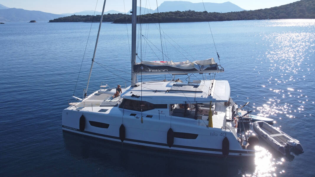 Fountaine Pajot Isla 40  | First Step