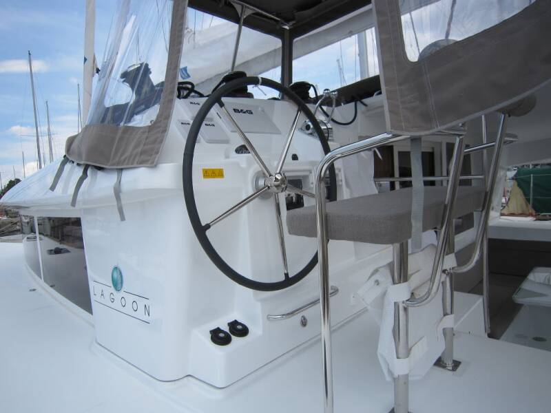 Lagoon 400 S2  | Emerald Seas