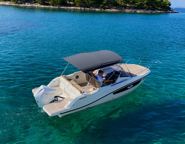 Quicksilver Activ 675 Sundeck  | Josip