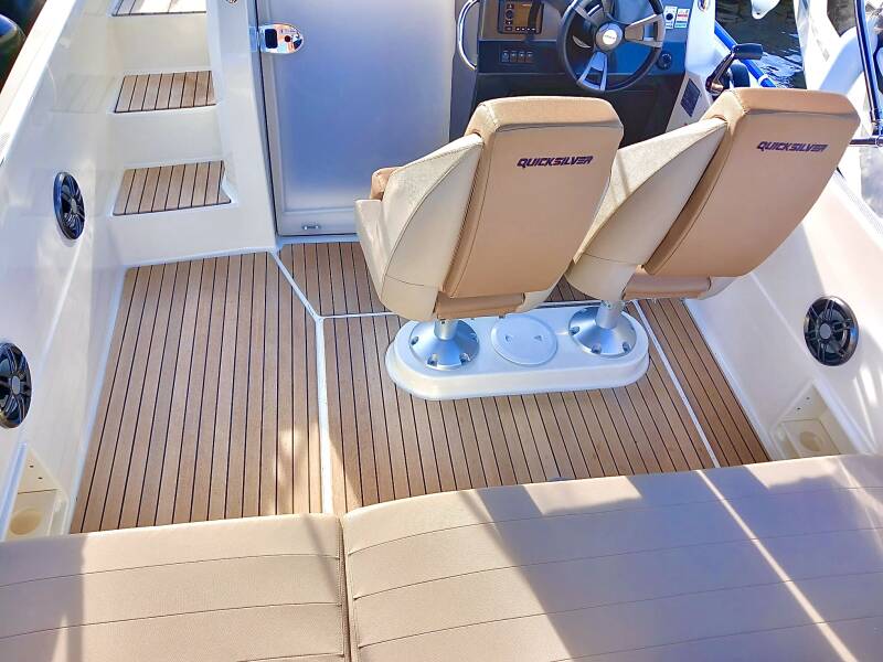 Quicksilver Activ 675 Sundeck  | Josip